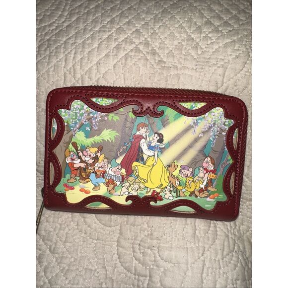 Loungefly Snow White & Seven Dwarfs Scene Wallet Princess Story Series - Picture 1 of 10